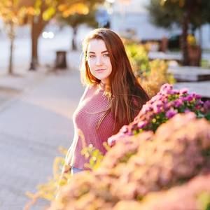 Meet your Posher, Brooke